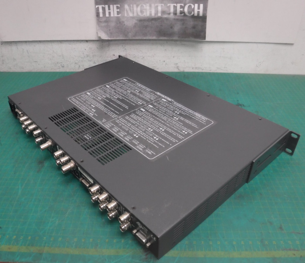 Extron USP 405 Universal Signal Processor w/ Mounts