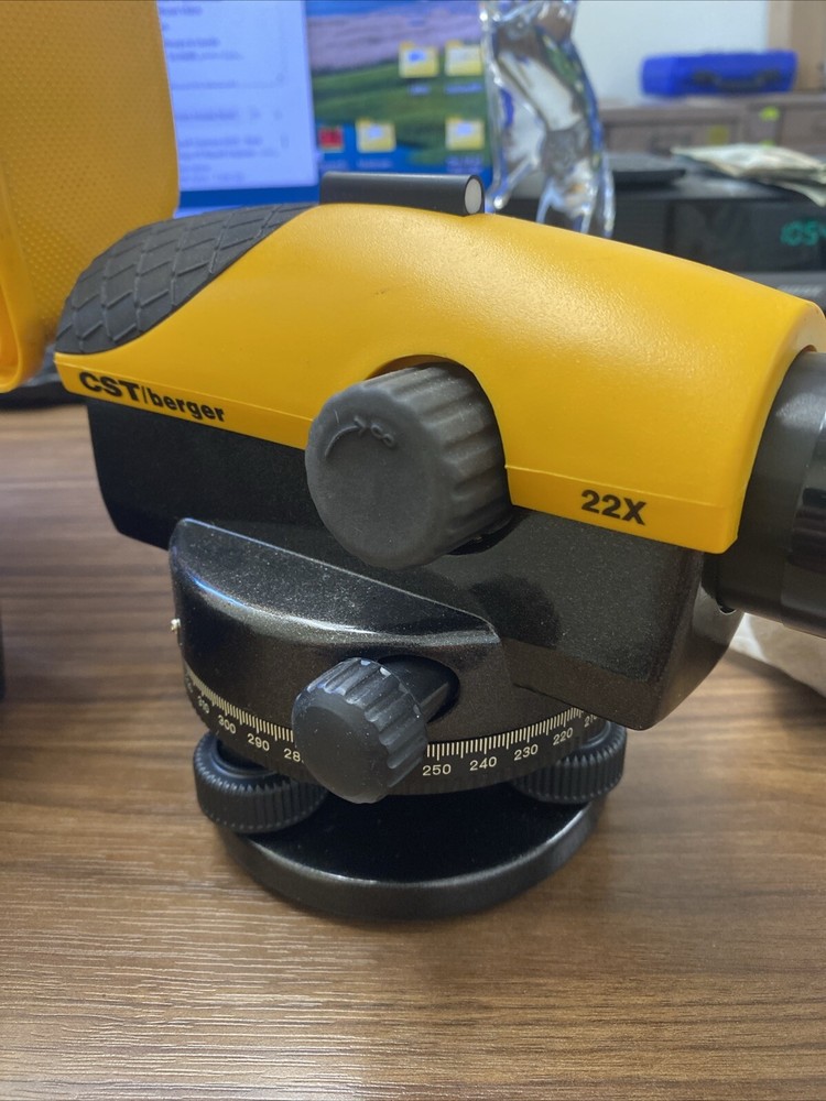 CST/Berger 22X Automatic Level With Hard Case Great Condition