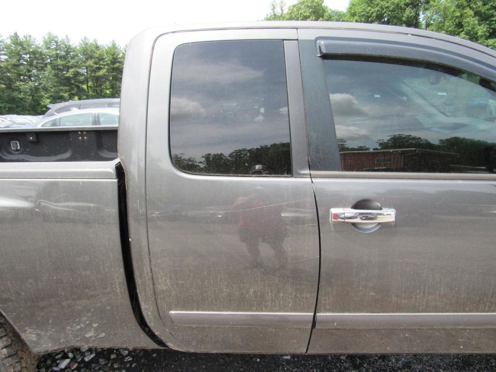 TITAN 2004 Glove Box 1055662