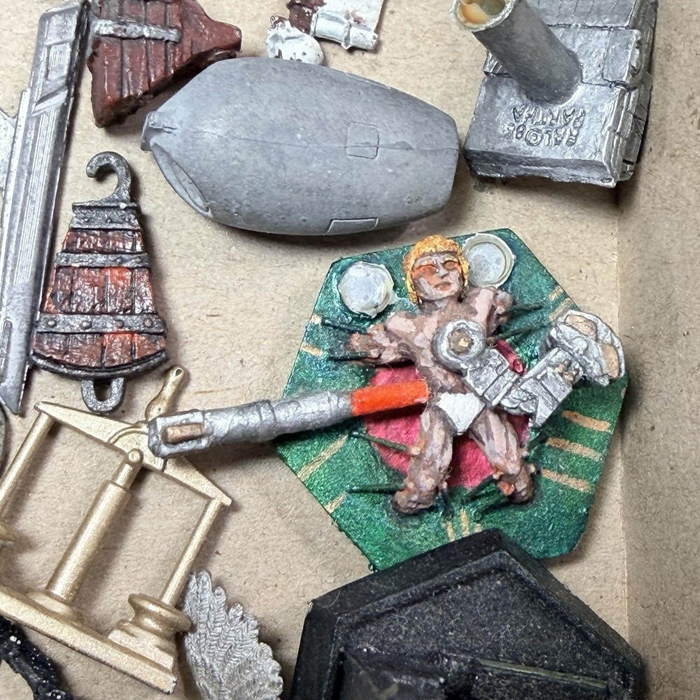 Games Workshop Ral Partha Bits Spares Extras Weapons Shield Misc Metal Grenadier