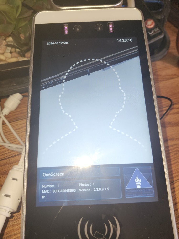 OneScreen GoSafe Quad-Core Processor Body Temperature Facial Recognition Scanner
