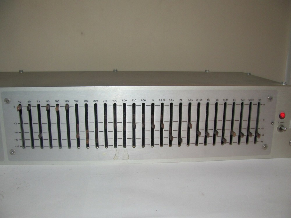 UREI 539 One Third Band Equalizer