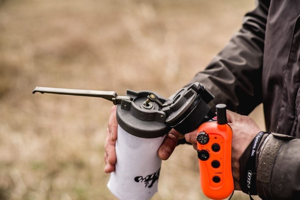 DT Systems Super Pro Dummy Launcher Dog Training Kit White