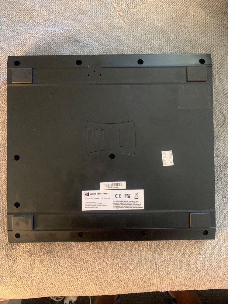 NATIVE INSTRUMENTS MASCHINE MK1