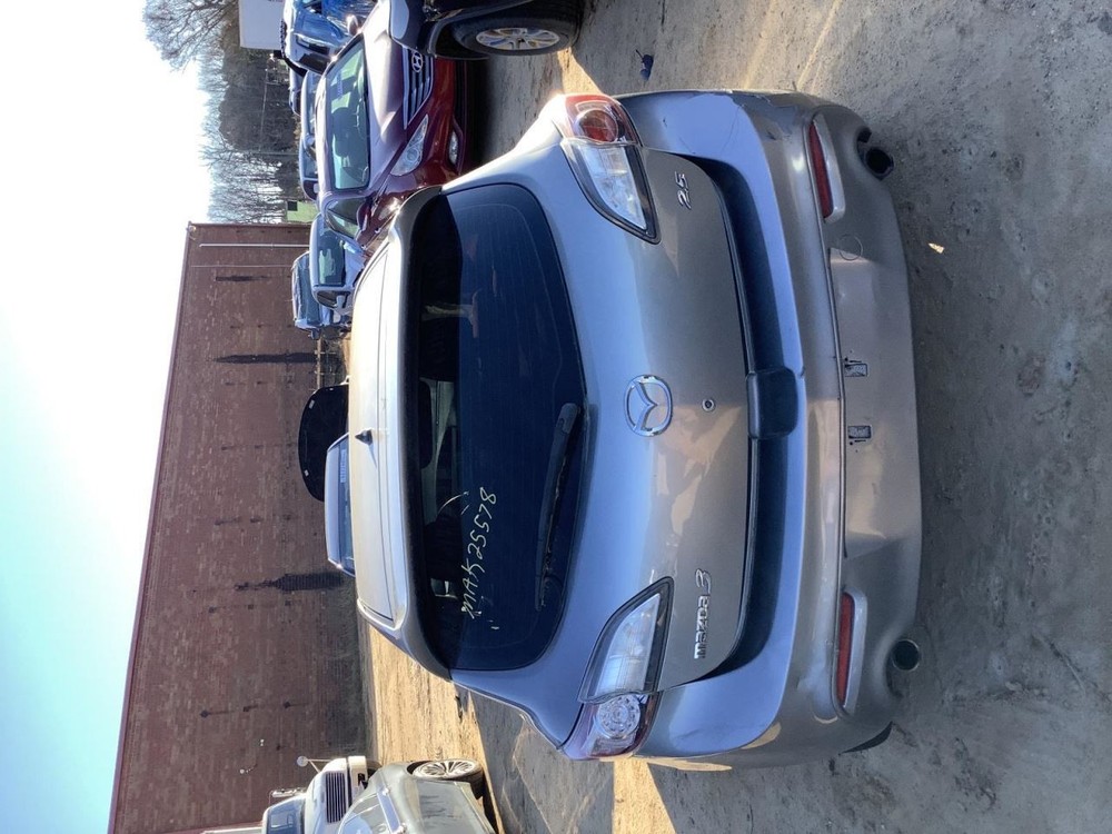 3 2010 Glove Box 4883126