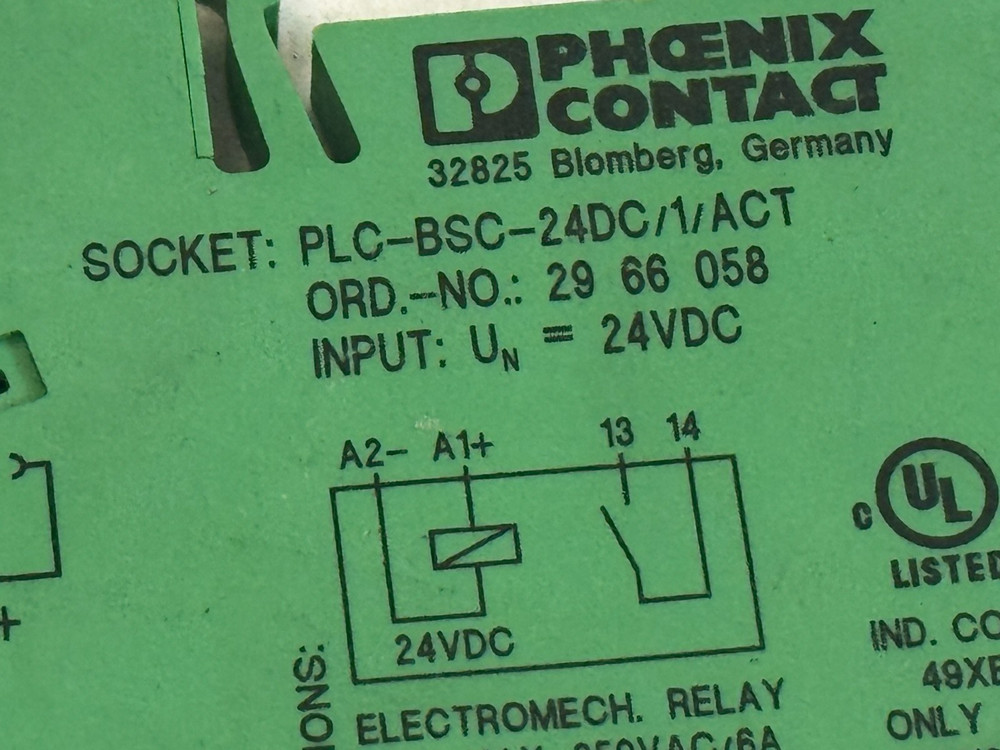 USED Phoenix Contact PLC-BSC-24DC/1/ACT Solid State Relay