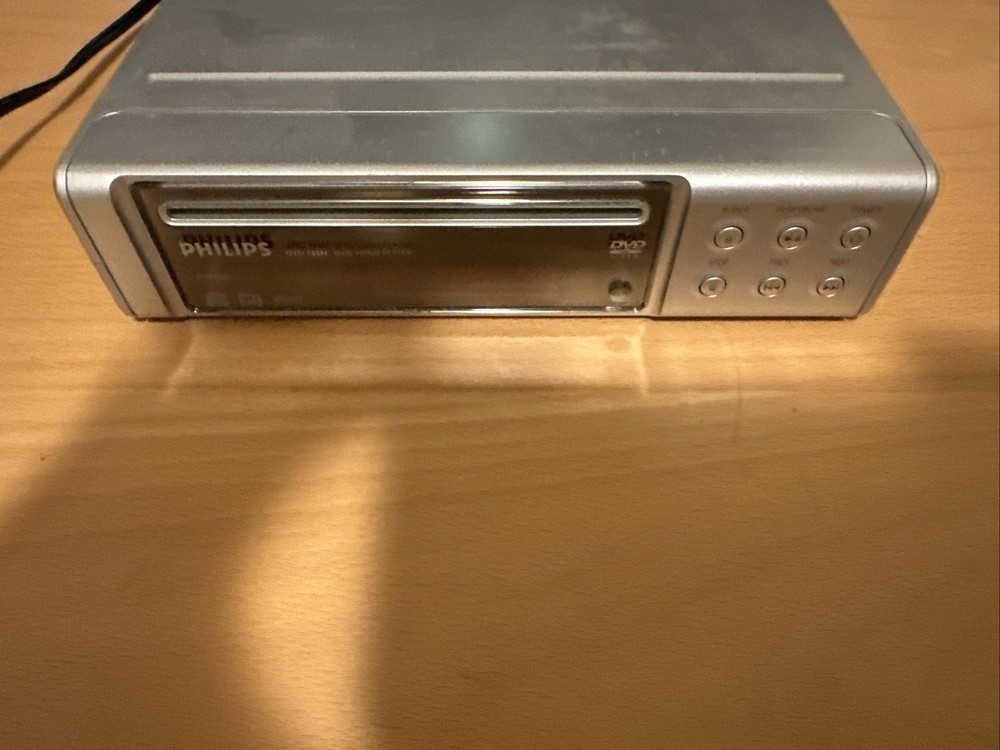 Philips DVD580M Digital Video Disc Player. DVD Player