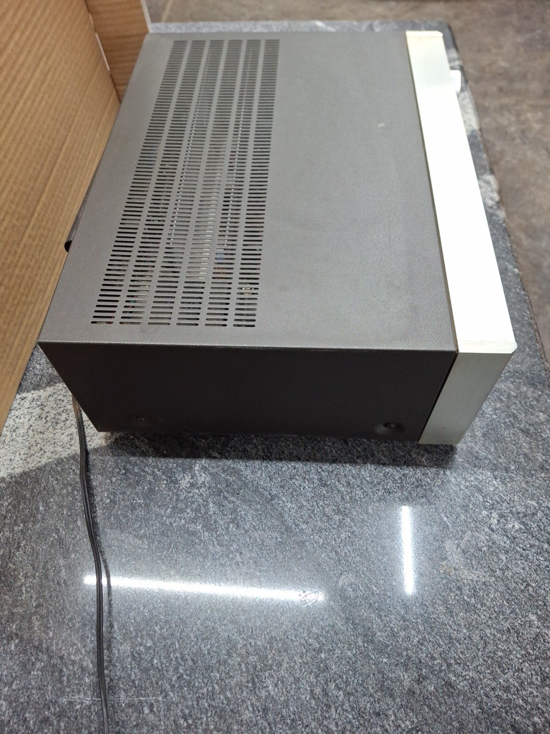 Harmon Kardon HK-560 (parts or repair) A