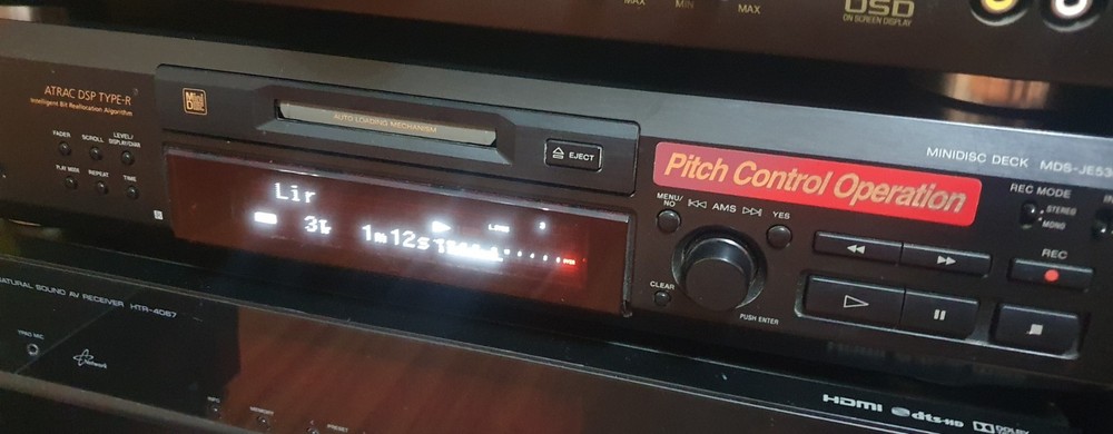 SONY MINIDISC RECORDER WITH VOLUME CONTROL SPEED CONTROL REMOTE