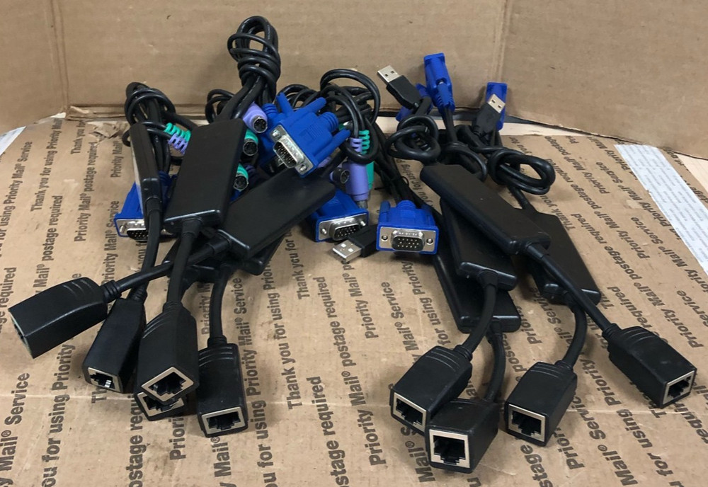 (5) Dell 0UF366 & (4) DELL 0G8717 KVM System Interface