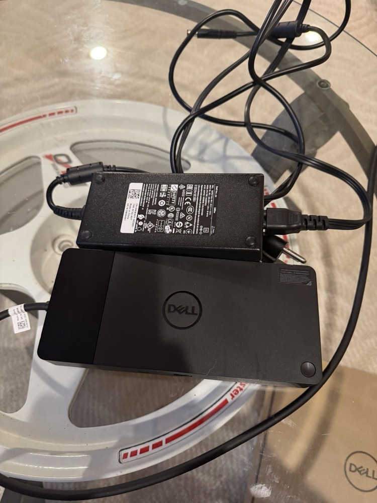 Dell WD22TB4 180W