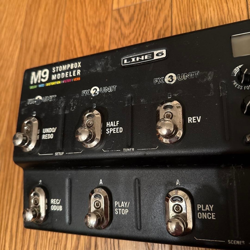 Line6 M9 Stompbox Modeler Multi-Effects Guitar Effect Pedal Used