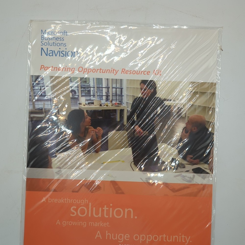 Microsoft Partner Guides 2004-2005 SEALED - CS10