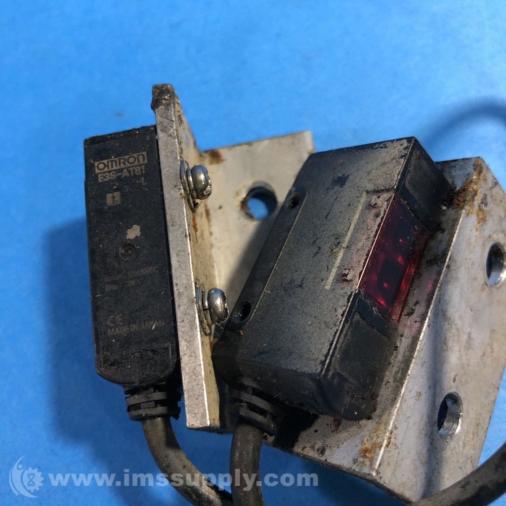 Omron E3S-AT81-D Through-Beam Photoelectric Sensor 5212