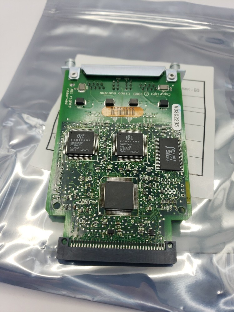 CISCO VWIC2-2MFT-E1 2-Port RJ-48 Multiflex Trunk E1 Interface Card WIC