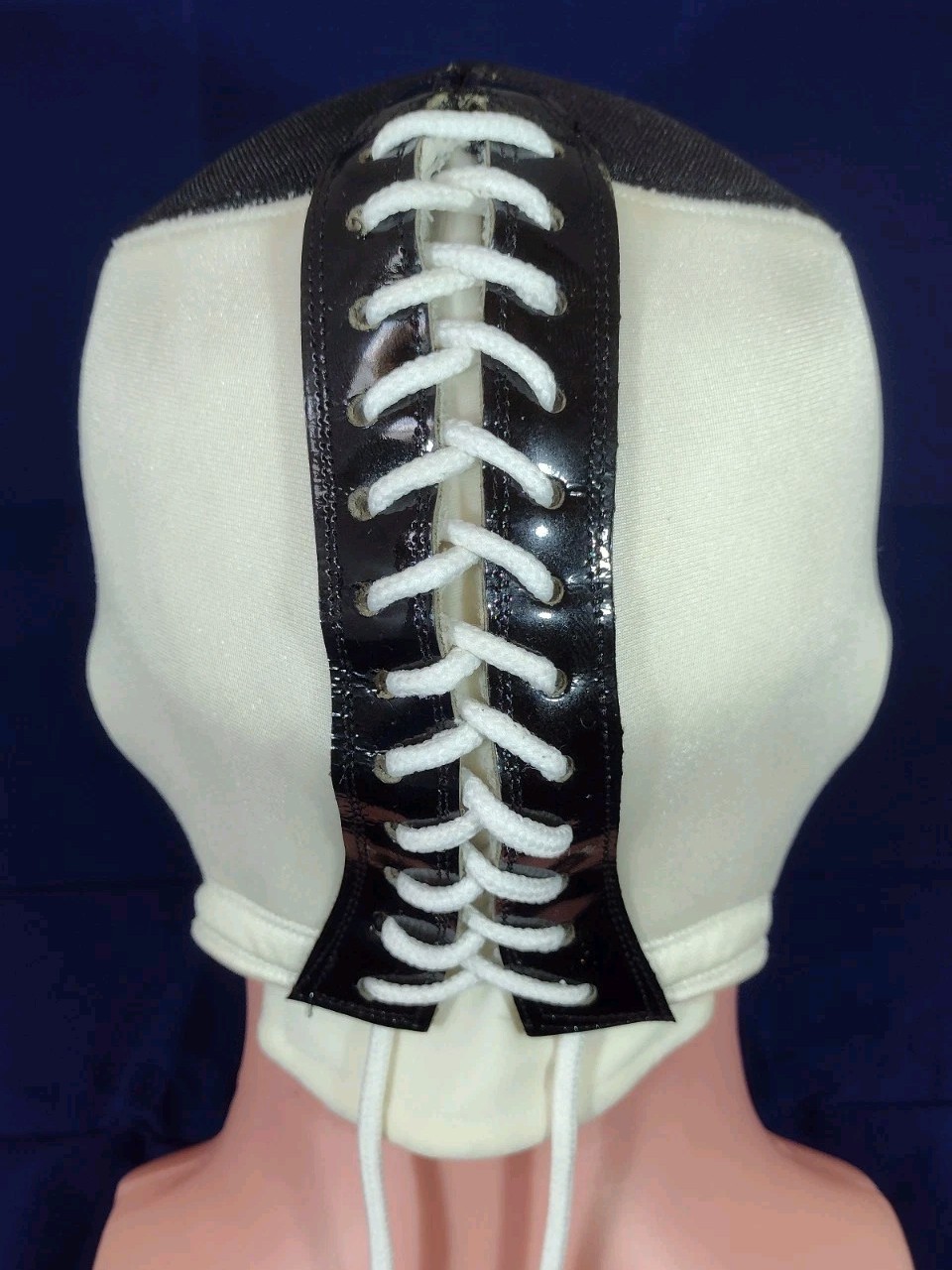 Universo 2000. CMLL, AAA. Professional Mask in White and Black...