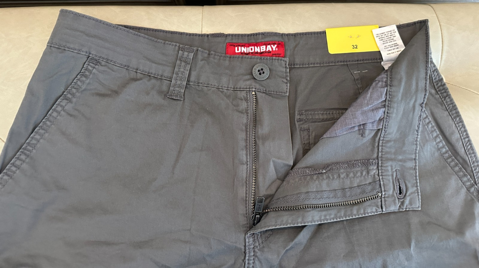UNIONBAY Men's Cargo Shorts - Size 32 - Gray
