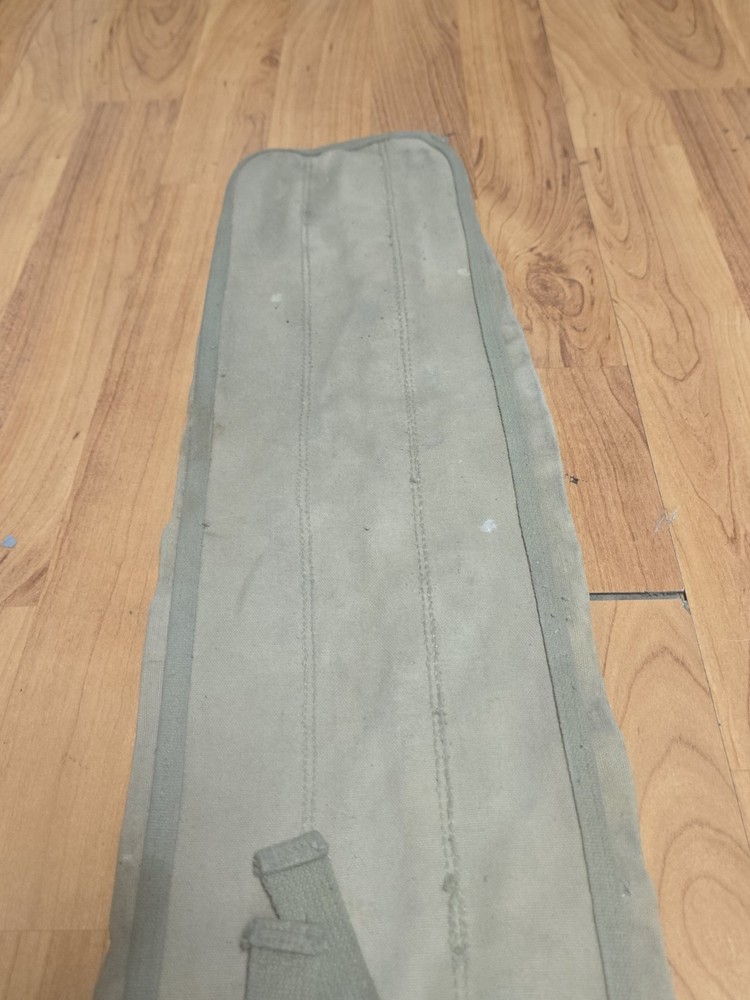 ORIGINAL WWII US ARMY SIGNAL CORP CS-90 RED, ORANGE GREEN FLAG CARRY CASE