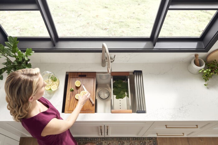 Ruvati 30-inch Workstation Undermount Gauge Kitchen Sink- RVH8310