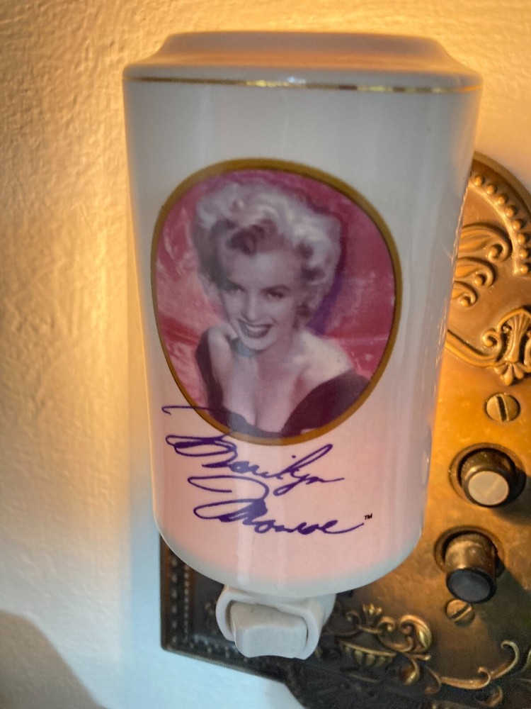 Marilyn Monroe Plug in Ceramic night light