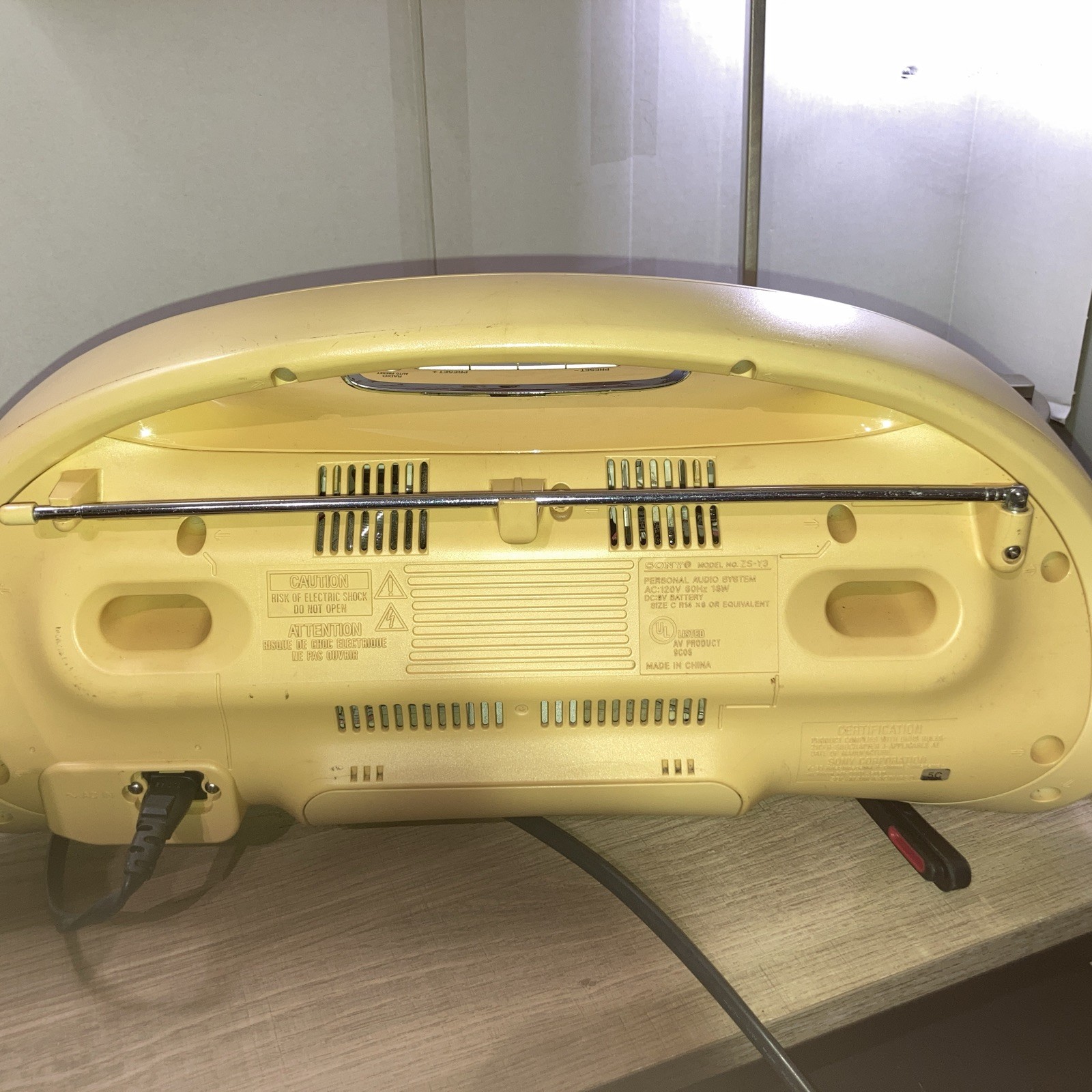 Sony ZS-YN7 Boombox CD/R-RW/AM FM/MP3 MegaBass Tested working Some Blemishes