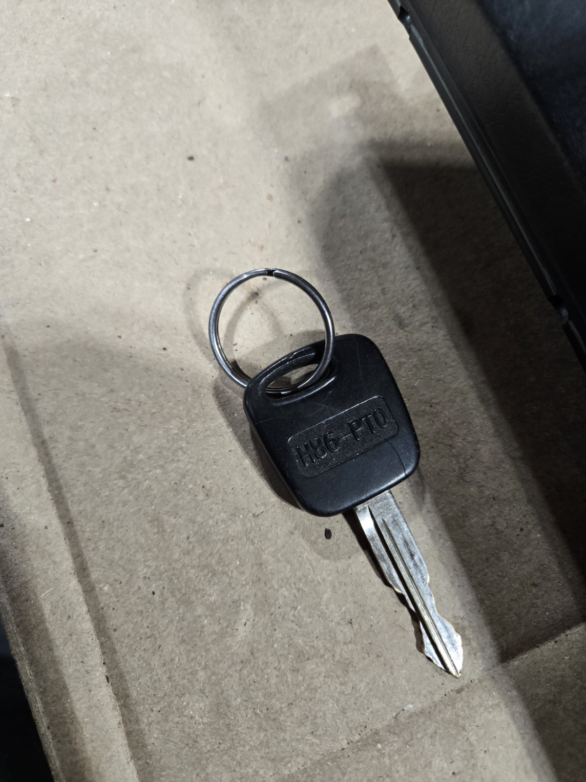 2001-2007 Ford Escape Glovebox Glove Box Compartment Assembly OEM Black W/key