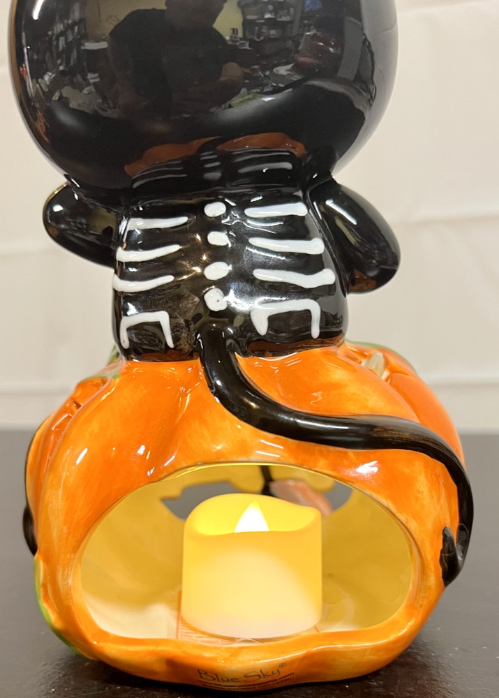 BLUE SKYHalloween Ceramic by BLUE SKY Free Tea Light