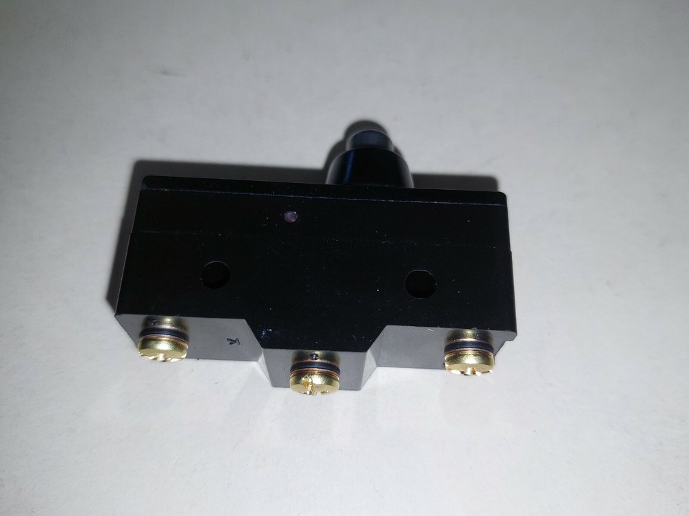 Omron Snap Action Microswitch Short Spring Plunger P/N A-20GD-B7-K