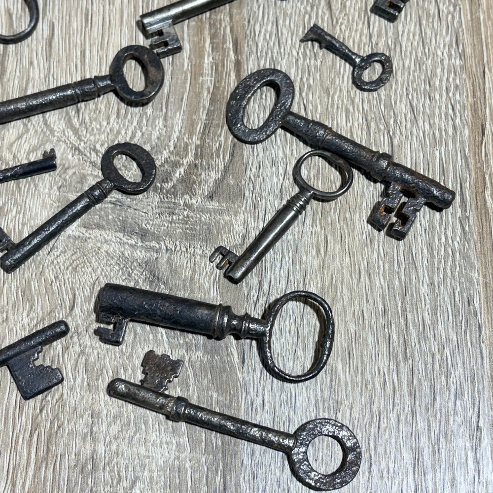 antique keys joblot