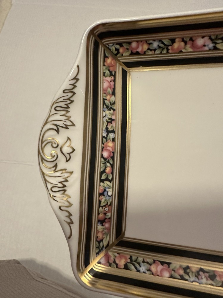 New Wedgewood Clio 9”Rectangular Tray With Side Handles England