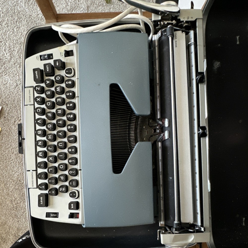 Smith Corona Electra 120 Electric Portable Typewriter with Case