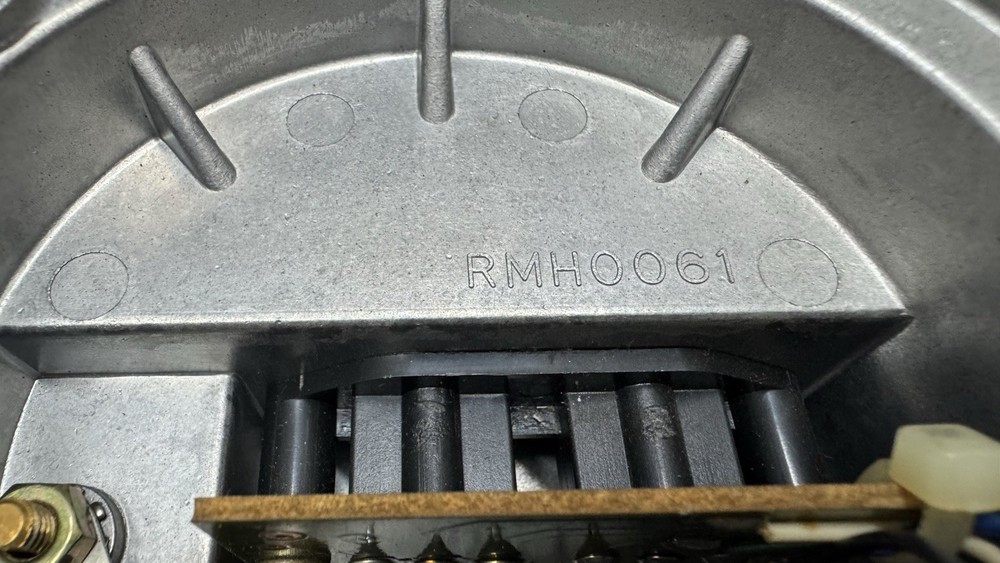 Technics Sl1200 Mk4. Phono Connection