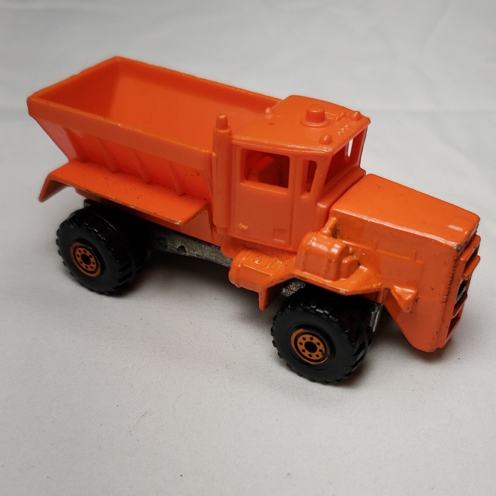 Hot Wheels 1983 Oshkosh Snow Plow Orange