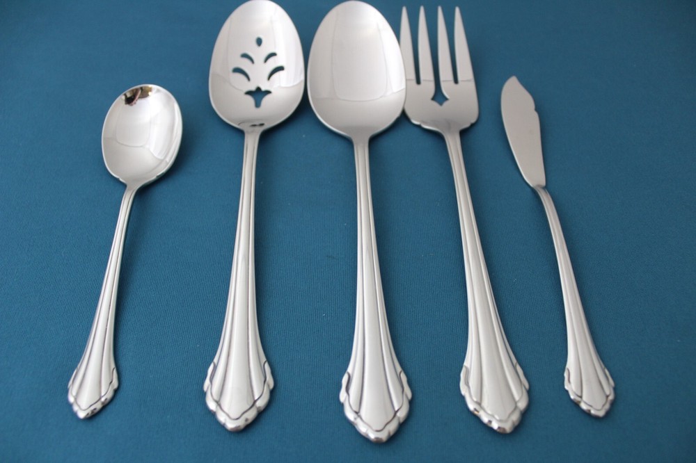 Oneida Community CLARETTE Serving (5pc Set) Tablespoon Pierced Fork Stainless