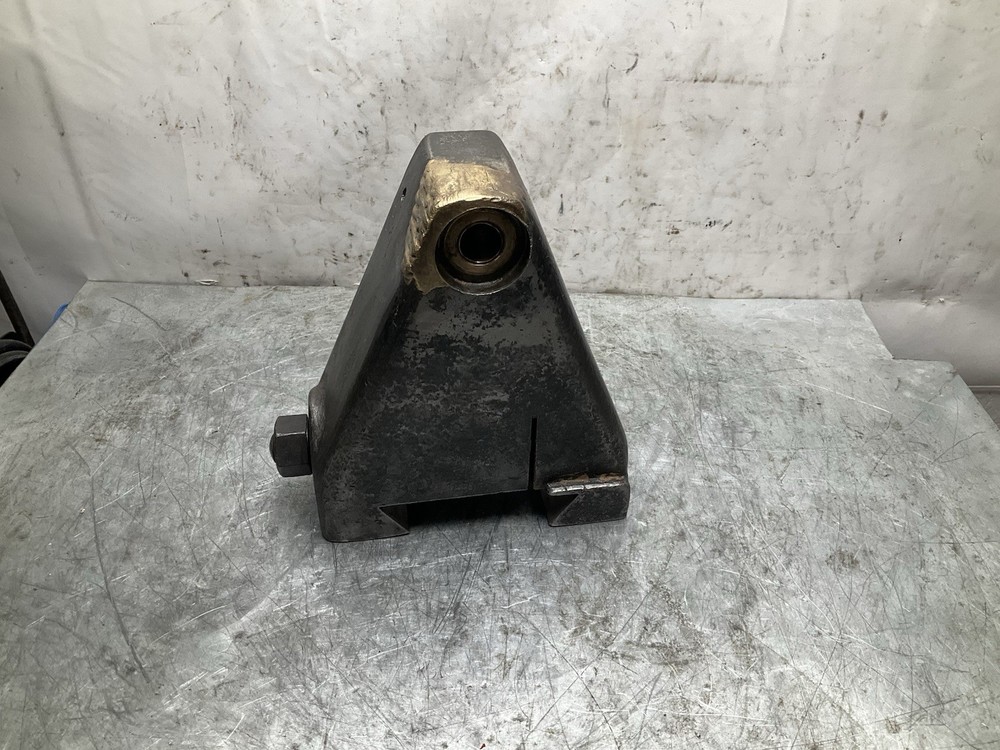 Cincinnati 1M Horizontal Milling Machine Overarm Support