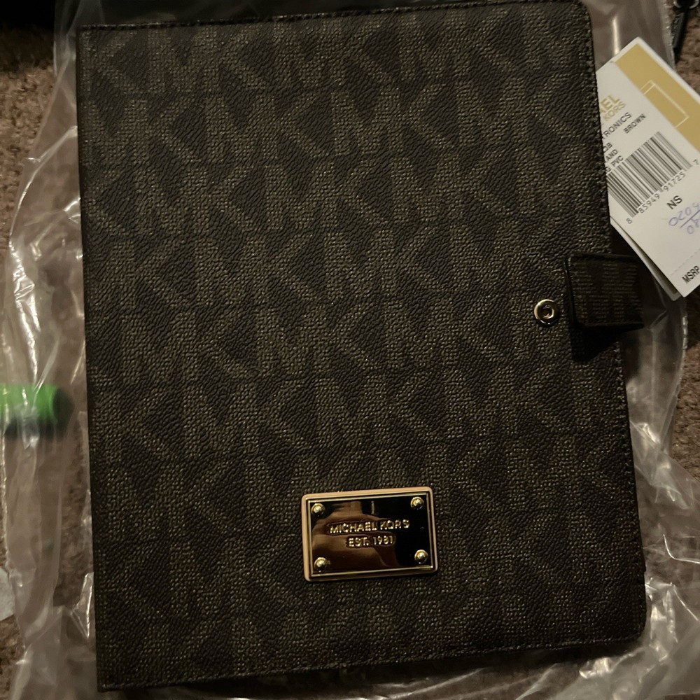 Michael Kors Authentic Luxury iPad Case/stand