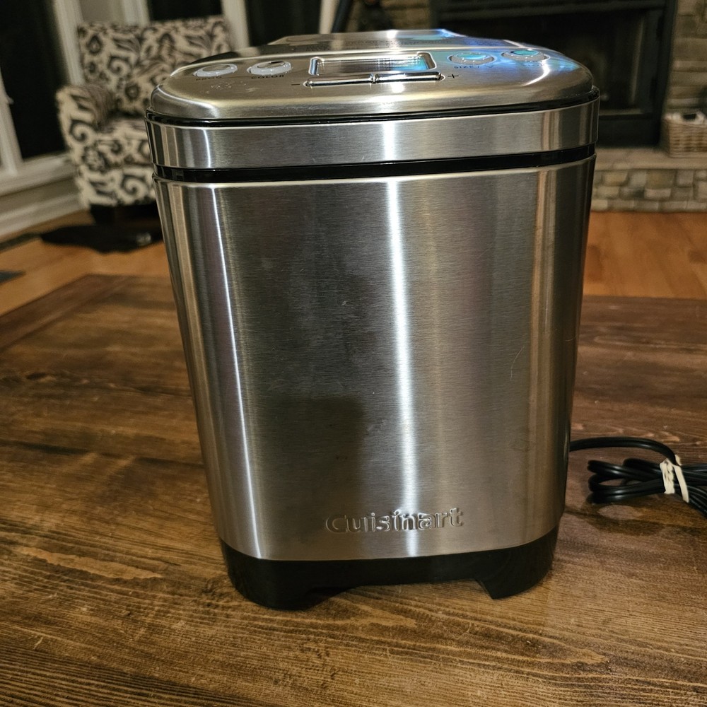 Cuisinart CBK-110 Automatic Bread Maker Stainless Steel Tested Clean Intertek