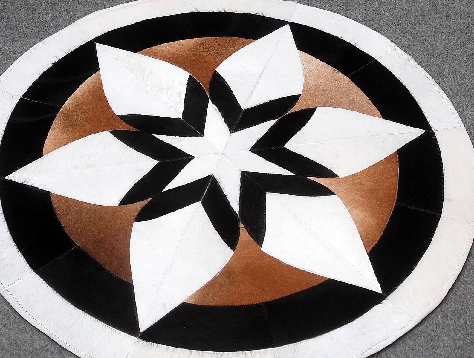 Cowhide Round Patchwork Carpet Handmade Cowhide Carpet (36"x36")Home Décor 34