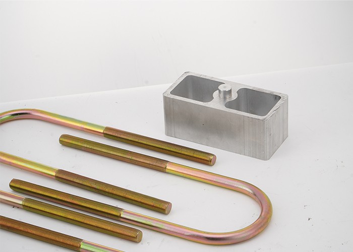 Universal 4” Leaf Spring Lowering Block Kit with U-Bolt & Installation Hardware