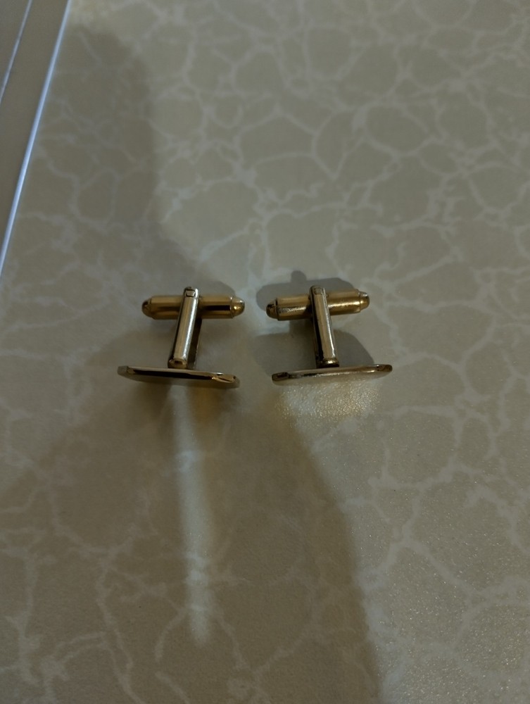 Gold Tone Cuff Link Rectangle Set