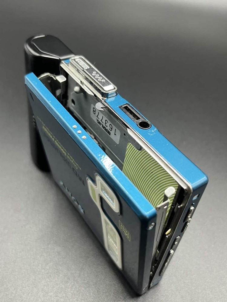 SONY MZ-E77 Blue MiniDisc MD Walkman Player - Working/Read