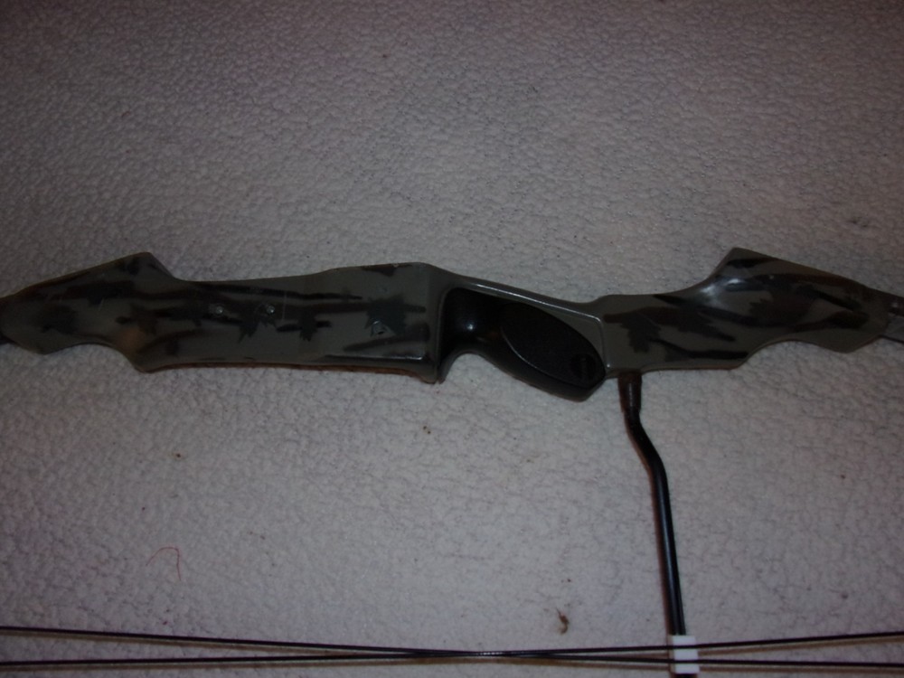 Ben Pearson Compound Bow