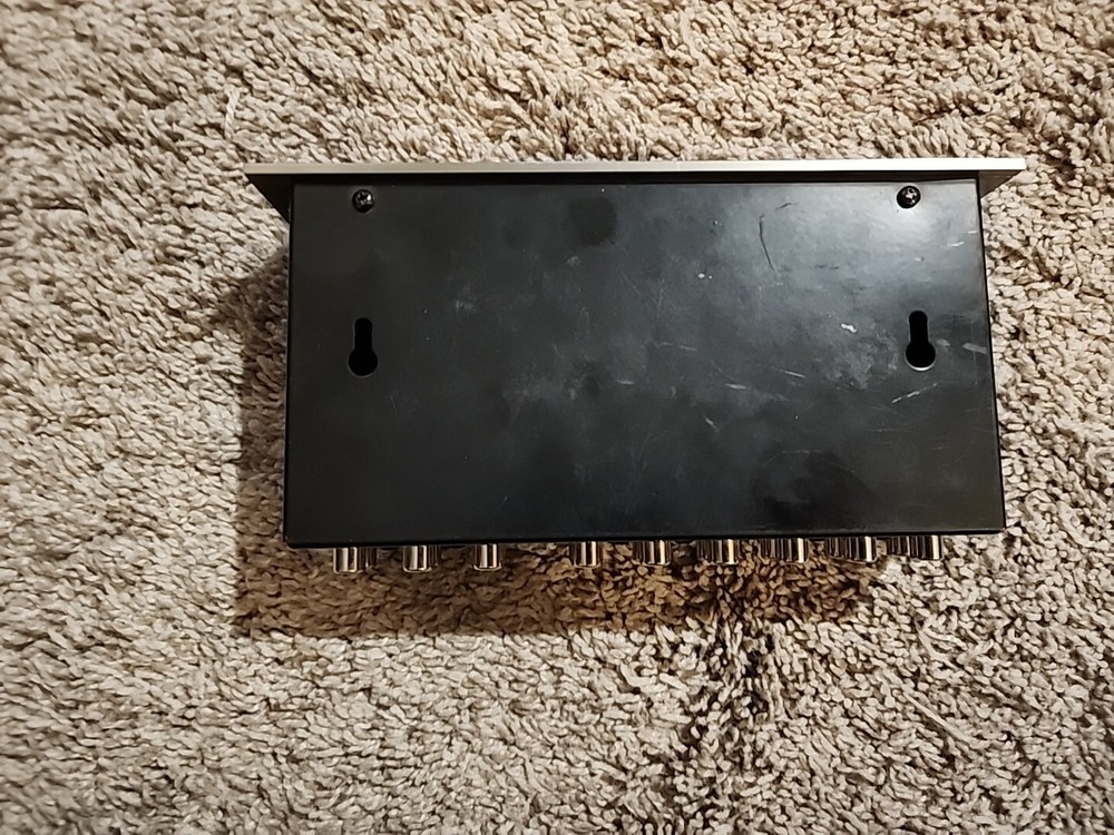 Audio Authority Model 515 Audio-Video Switch System RCA Micro Video Comparator