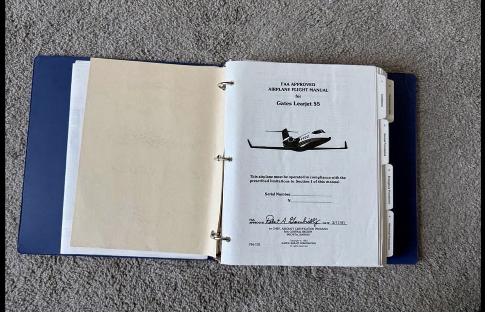 Learjet 55 Airplane Flight Manual