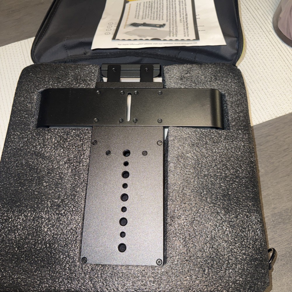 Glide Gear TMP100 Tablet/Smartphone Teleprompter – Open Box w/ Case