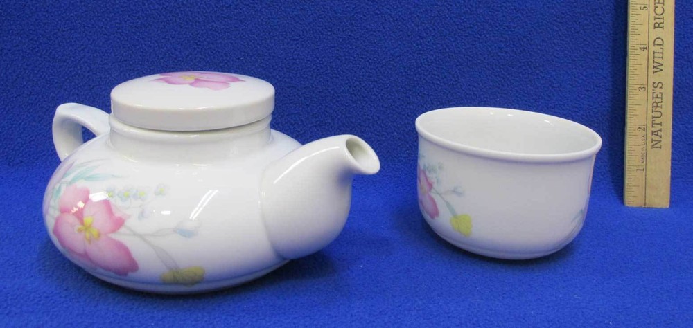 Teapot & Matching Cup Giftcraft White Ceramic Floral on White Stackable Set