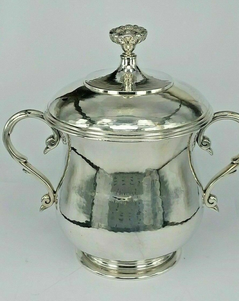 Omar Ramsden & Carr Solid silver porringer with lid by Cecil Walker 1917