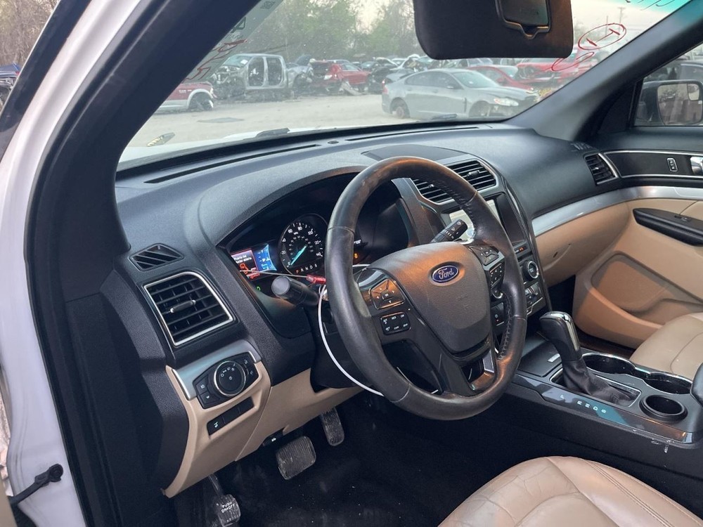 Camera/Projector Camera Rear Fits 16 EXPLORER 1014611