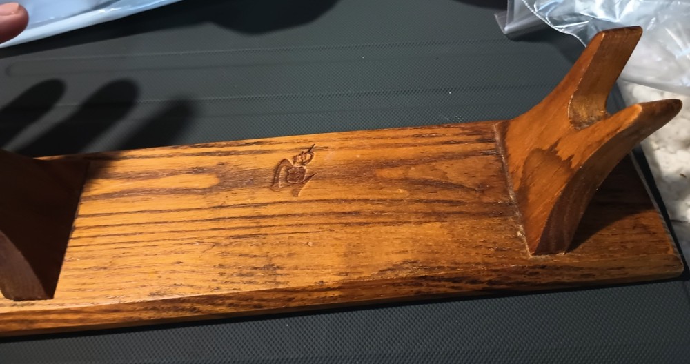 small sword display stand Solid wood