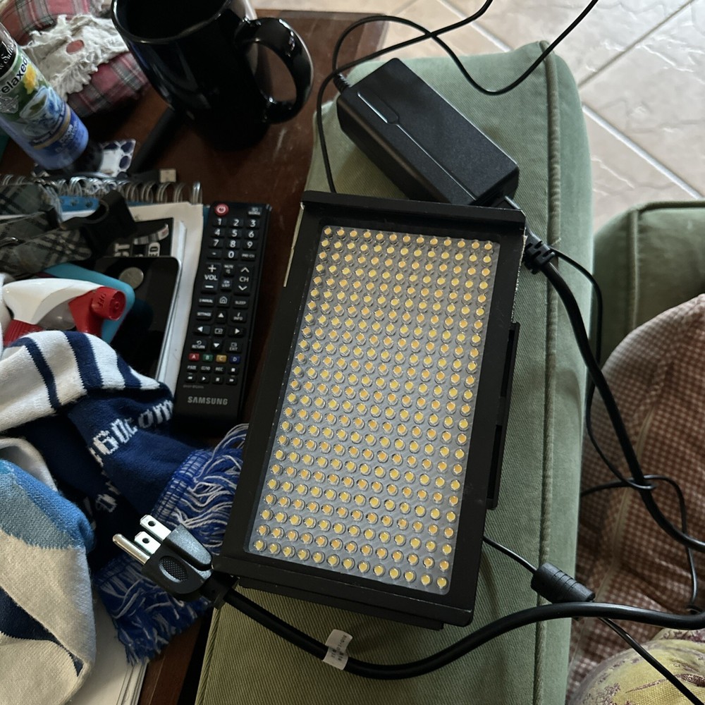 Fotodiox Pro LED312DS Professional 312 LED Dimmable Bicolor Adjustable Lighting